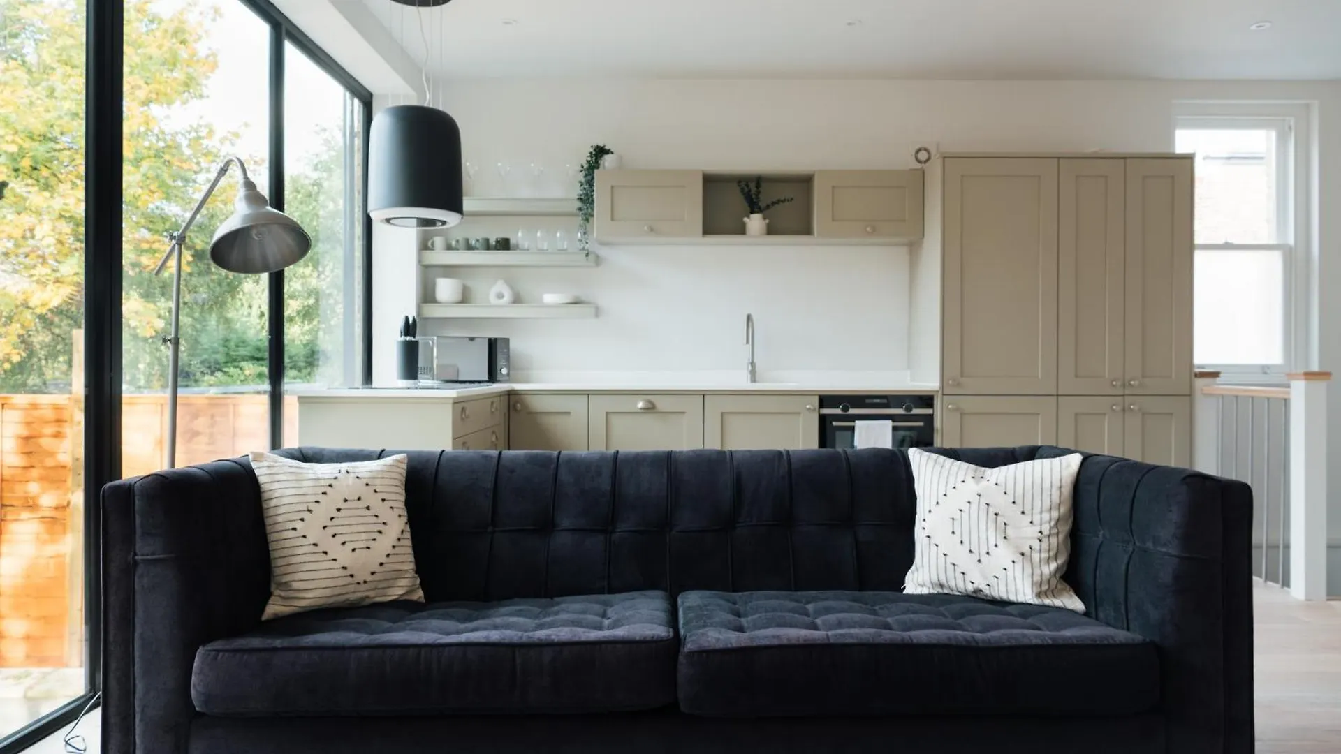 Modern & Bright Luxury London Apartment In Honor Oak